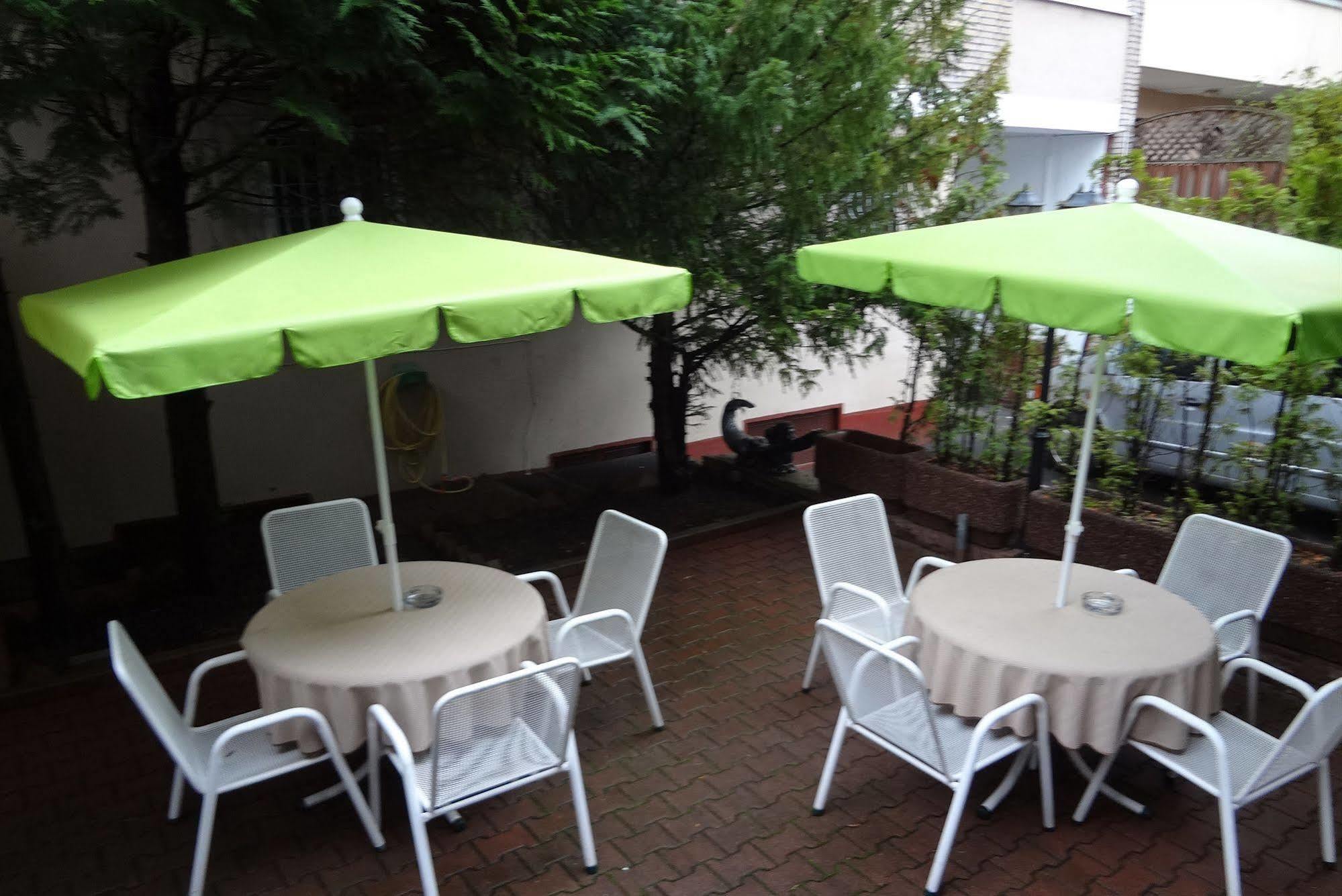 โรงแรมไมน์โบเกน Offenbach am Main ภายนอก รูปภาพ